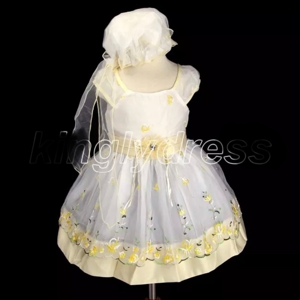NWT Beautiful Little Girls Dress & Bonnet